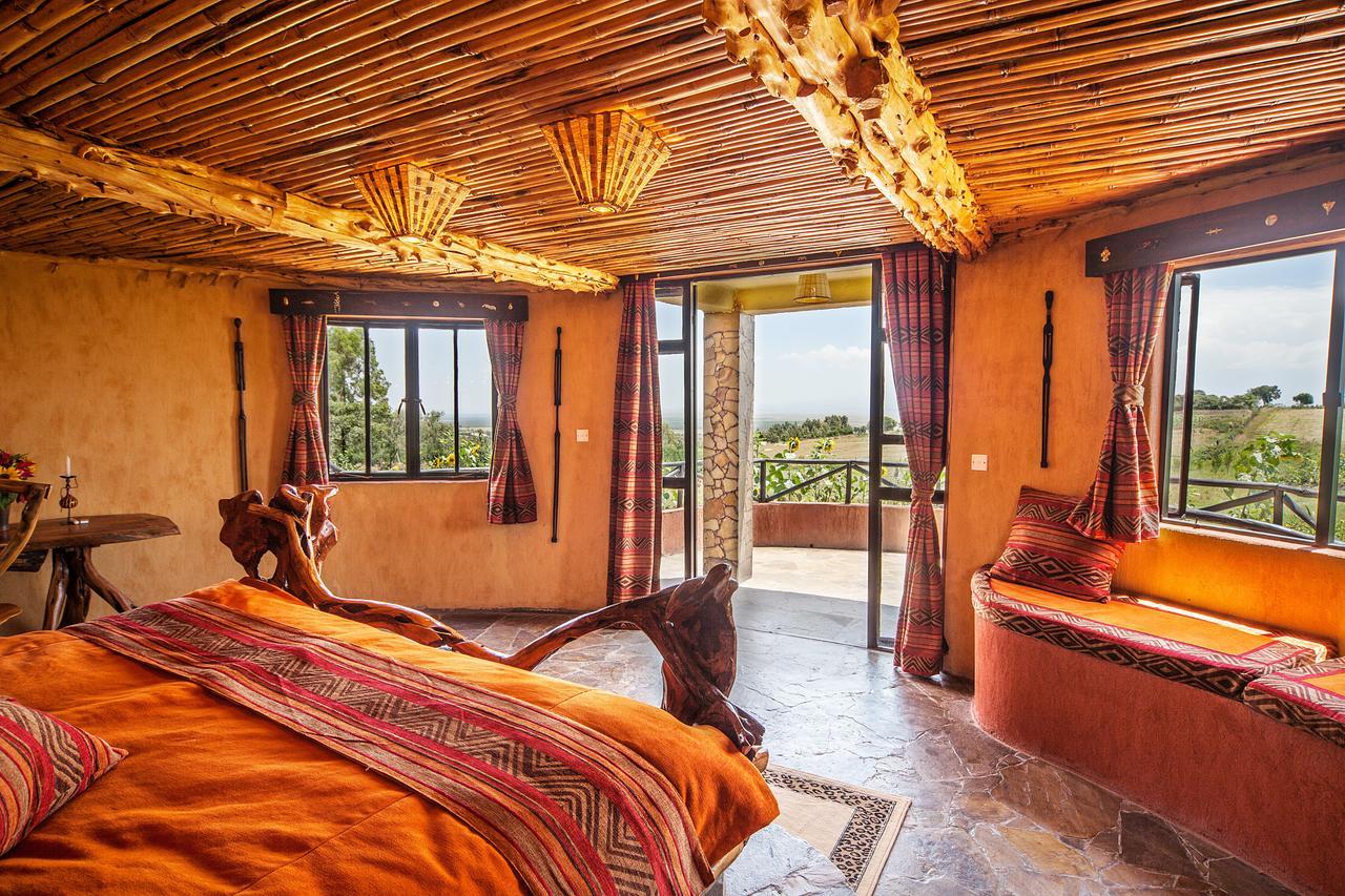 Rhino Watch Safarilodge Mweiga Habitación foto